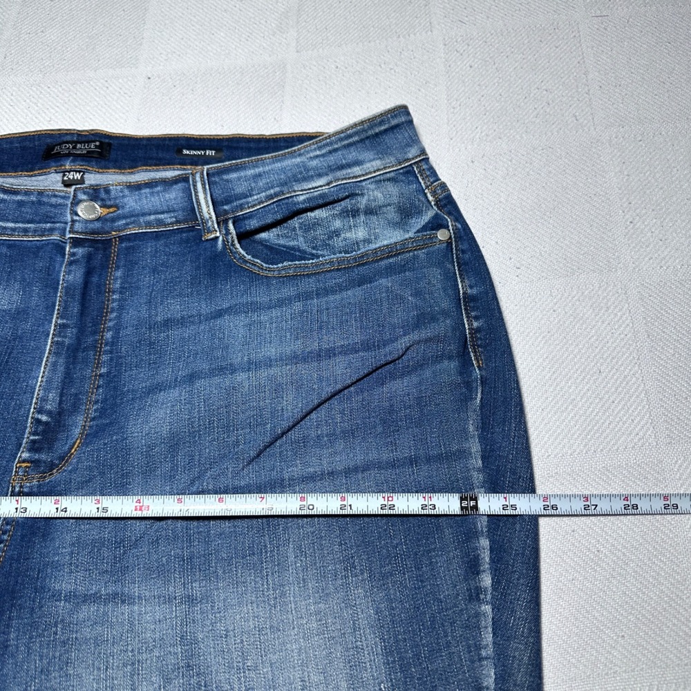 Judy Blue Skinny Jeans Women 24W‎ Raw Released Hem Side Slit Medium Wash Blue - Picture 13 of 16